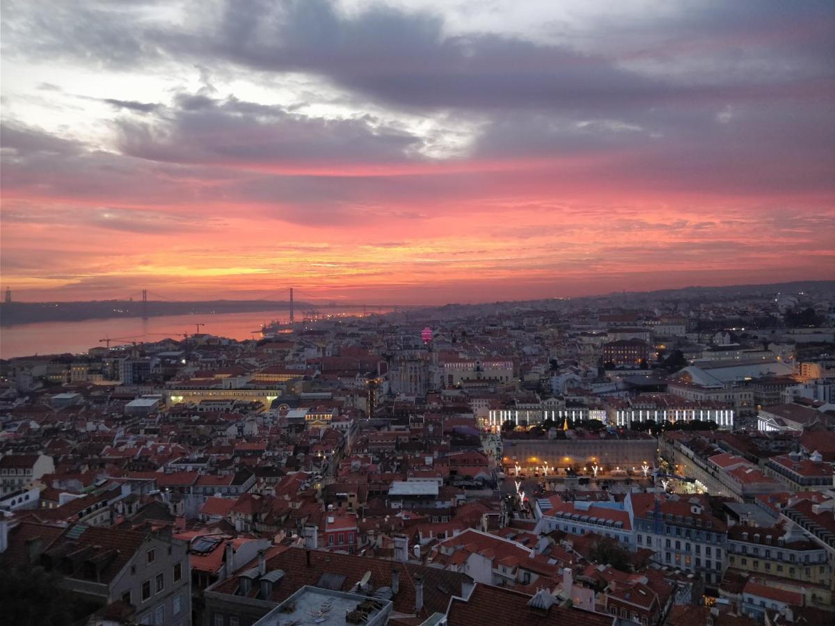 Stunning And Spacious Lofts Just By Graca And Alfama Appartement Lissabon Buitenkant foto